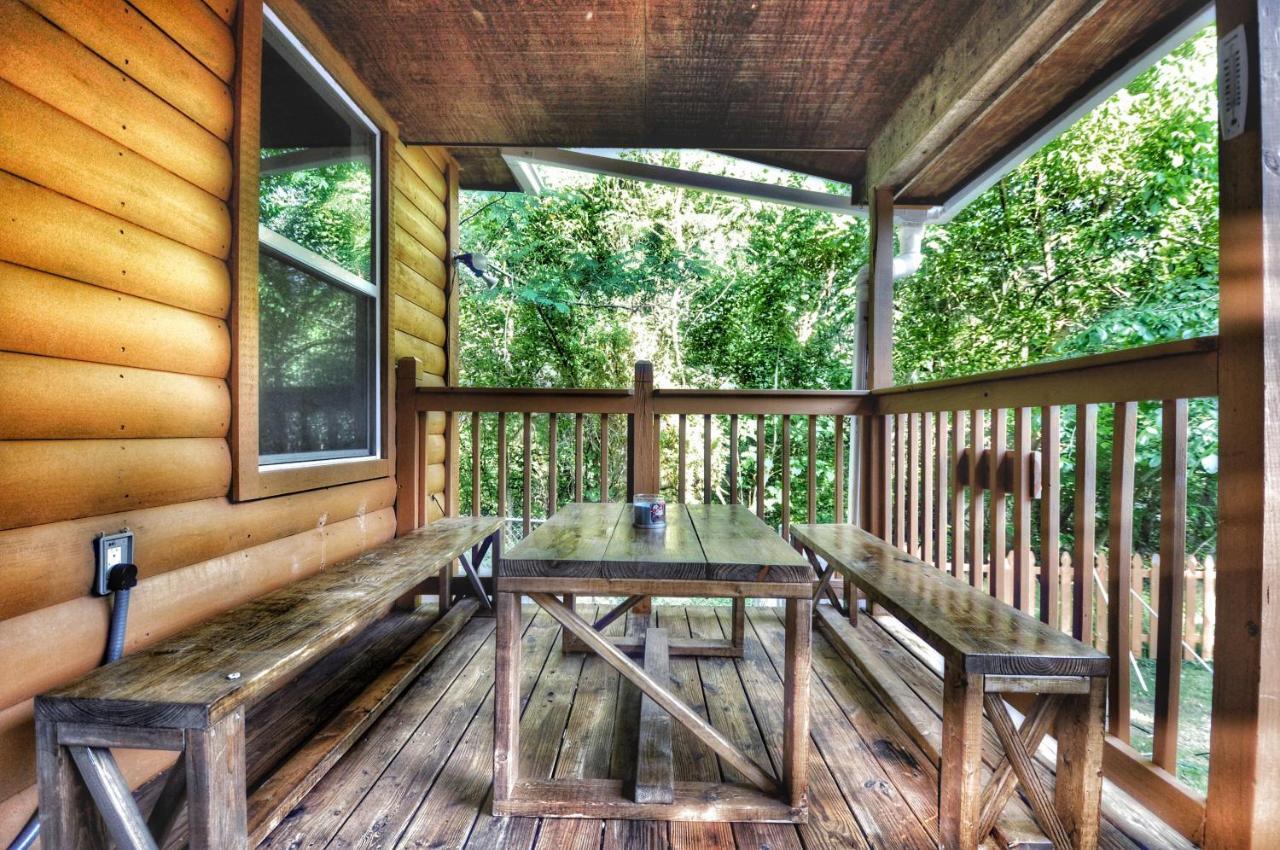 Remodelled Cabin! Great Location! Sevierville Extérieur photo